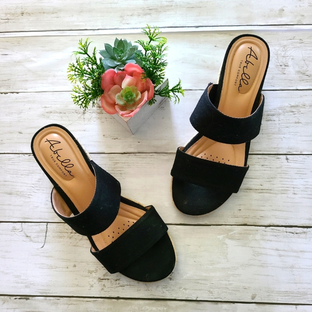 Abella Black Sandals